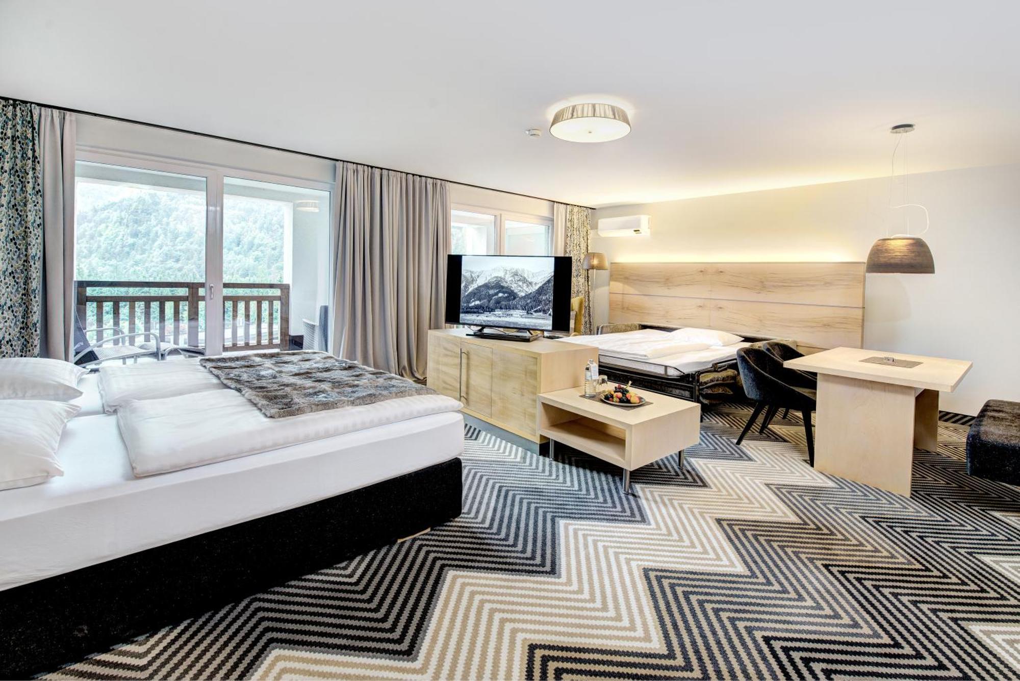 Hotel Gut Brandlhof 살펠덴암스타이너르넨미어 외부 사진