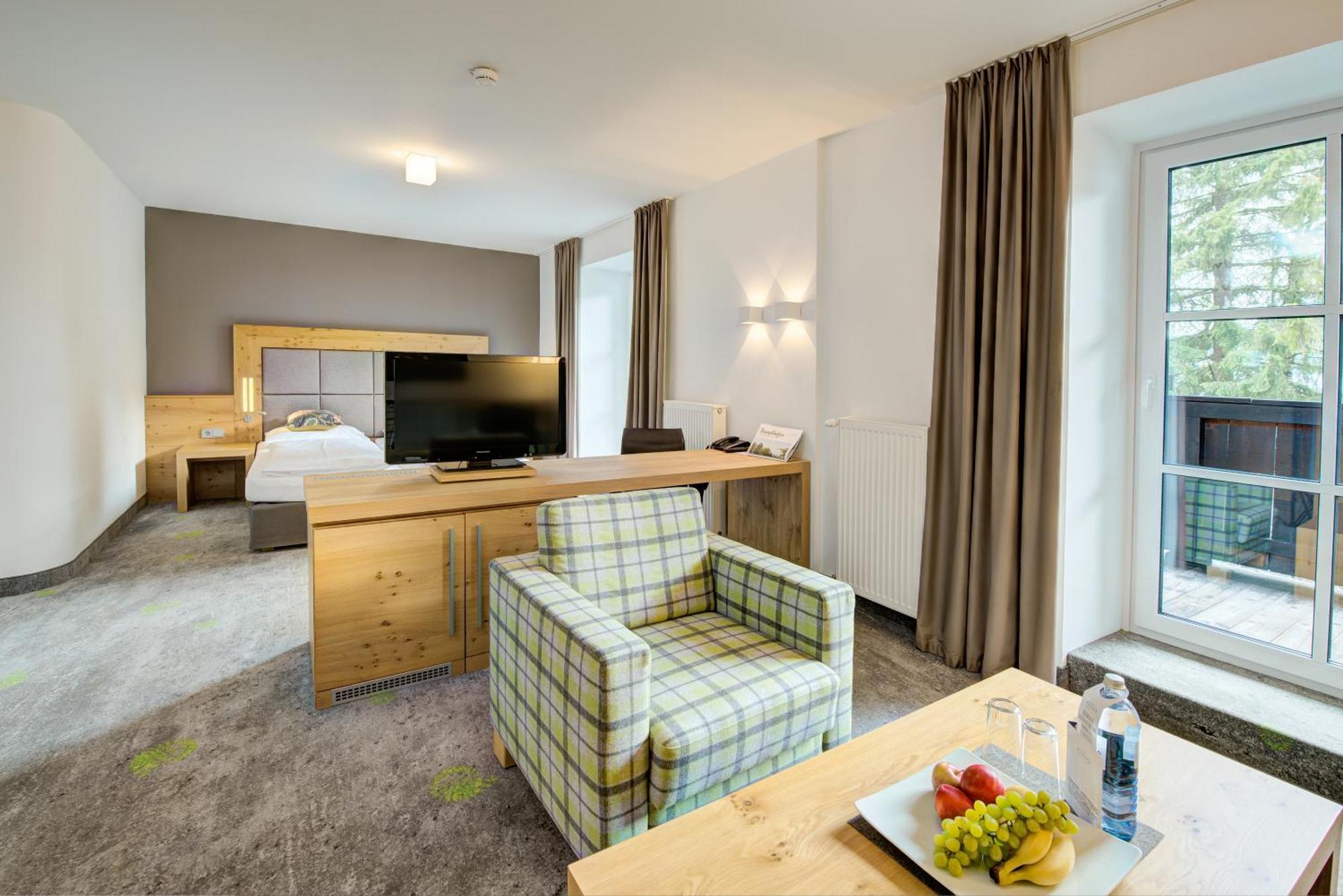 Hotel Gut Brandlhof 살펠덴암스타이너르넨미어 외부 사진